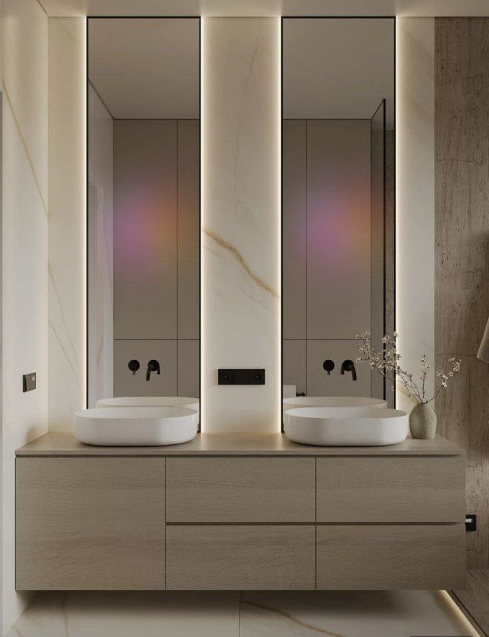 خدمة مغسلة خشبية مضيئة ضمن قسم مغاسل