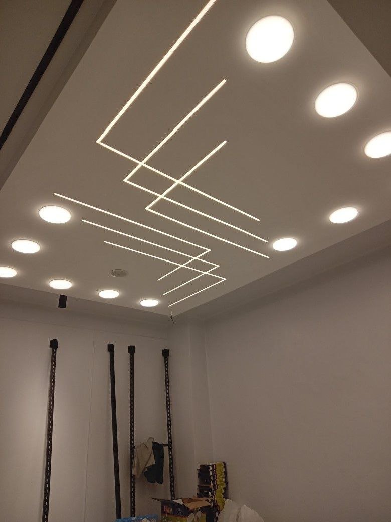 خدمة لمسات فنية هندسية ضمن قسم جبس امبورد